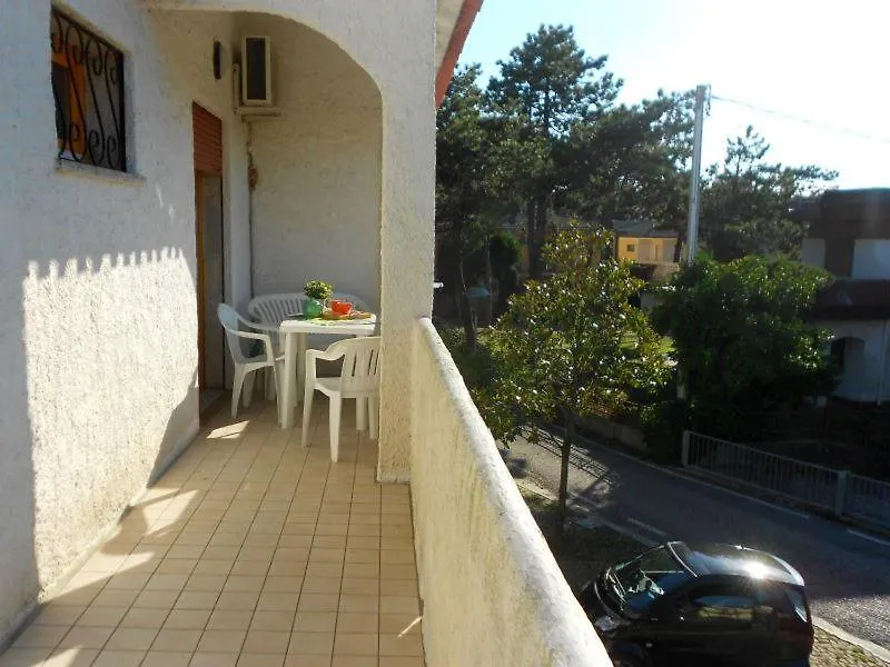 Pirata Villa Rosolina 0*,